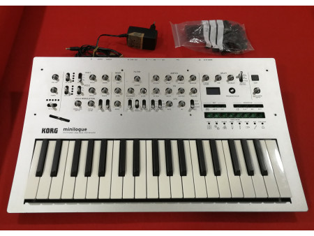 KORG MINILOGUE (NO FUNCIONA)